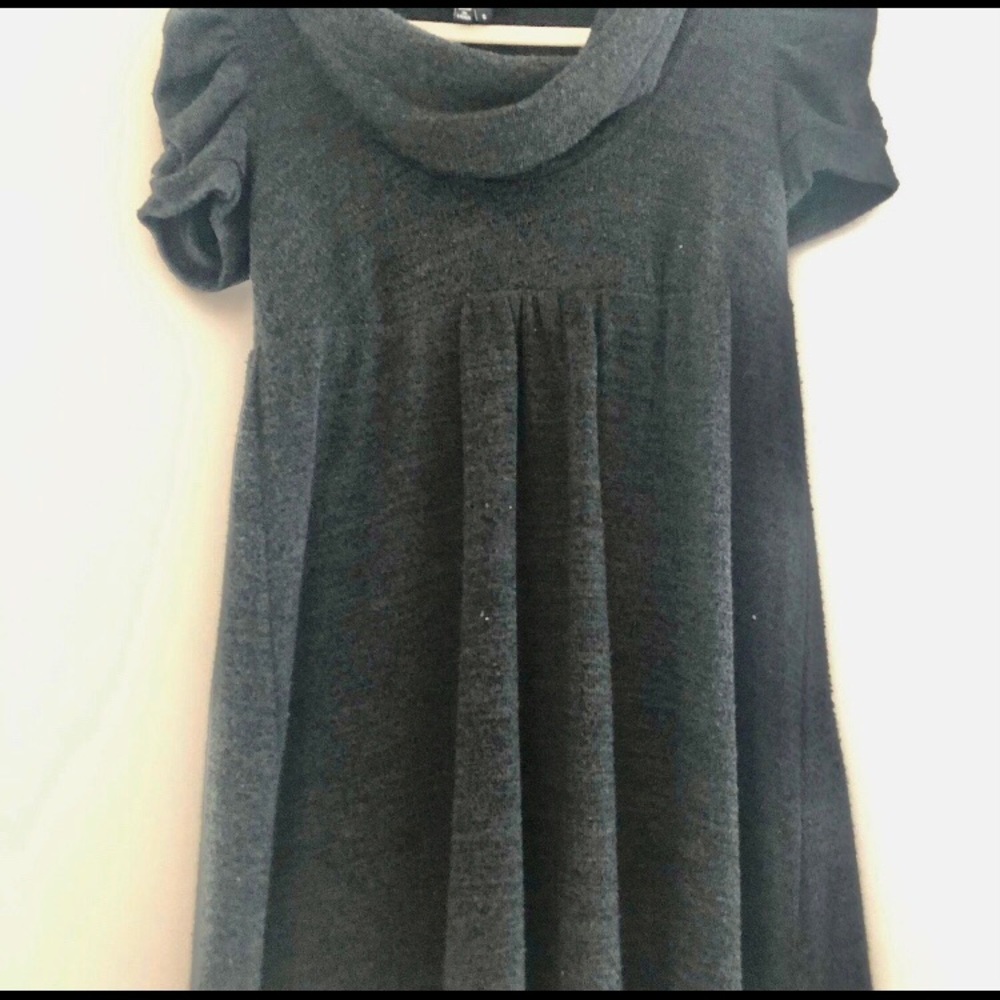 Gray dress. Size small. Wool. Used.